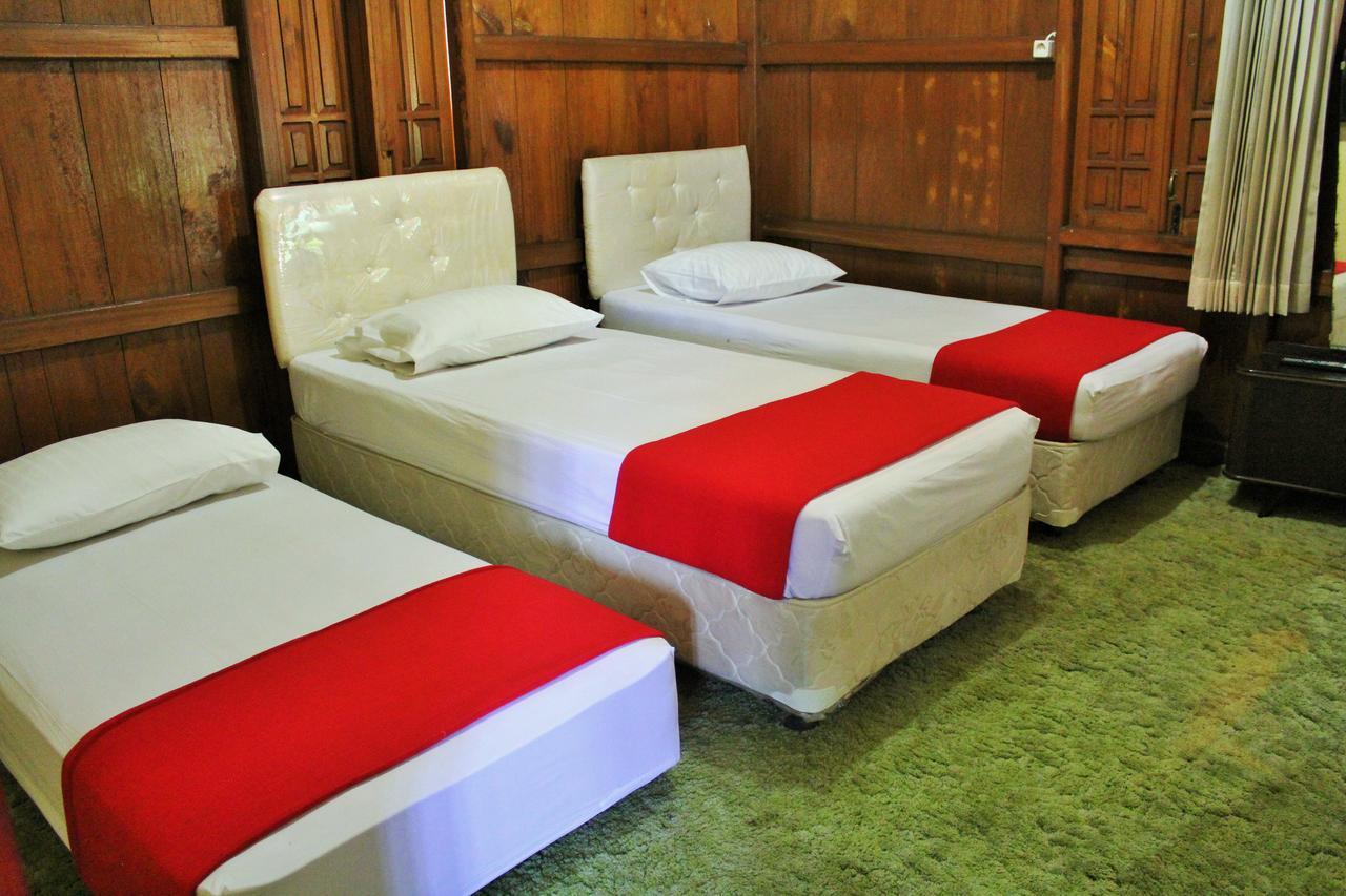Reddoorz Hostel @ Dago 2 Bandung Exterior foto