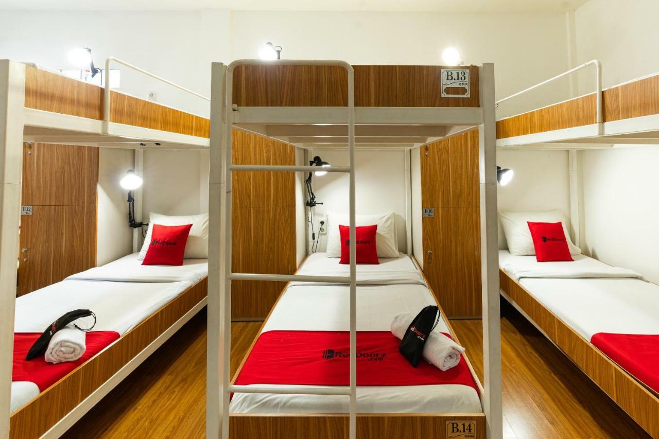 Reddoorz Hostel @ Dago 2 Bandung Exterior foto