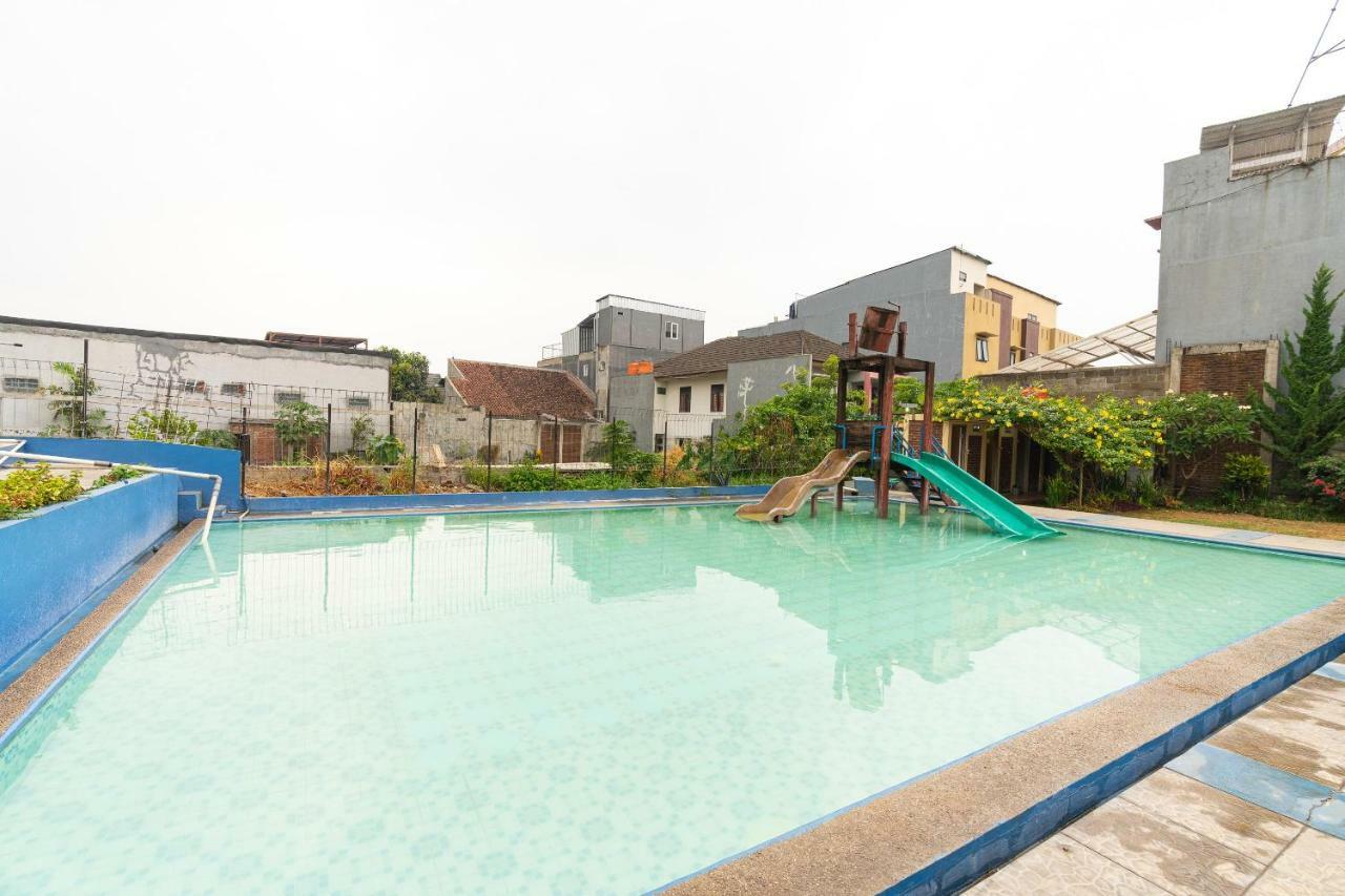 Reddoorz Hostel @ Dago 2 Bandung Exterior foto
